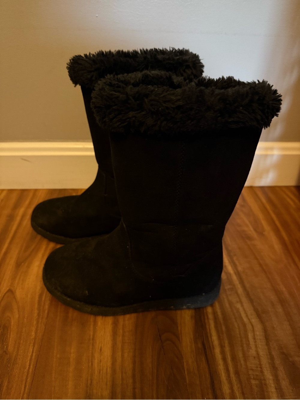 Black Kid’s Fur Lined Winter Boots